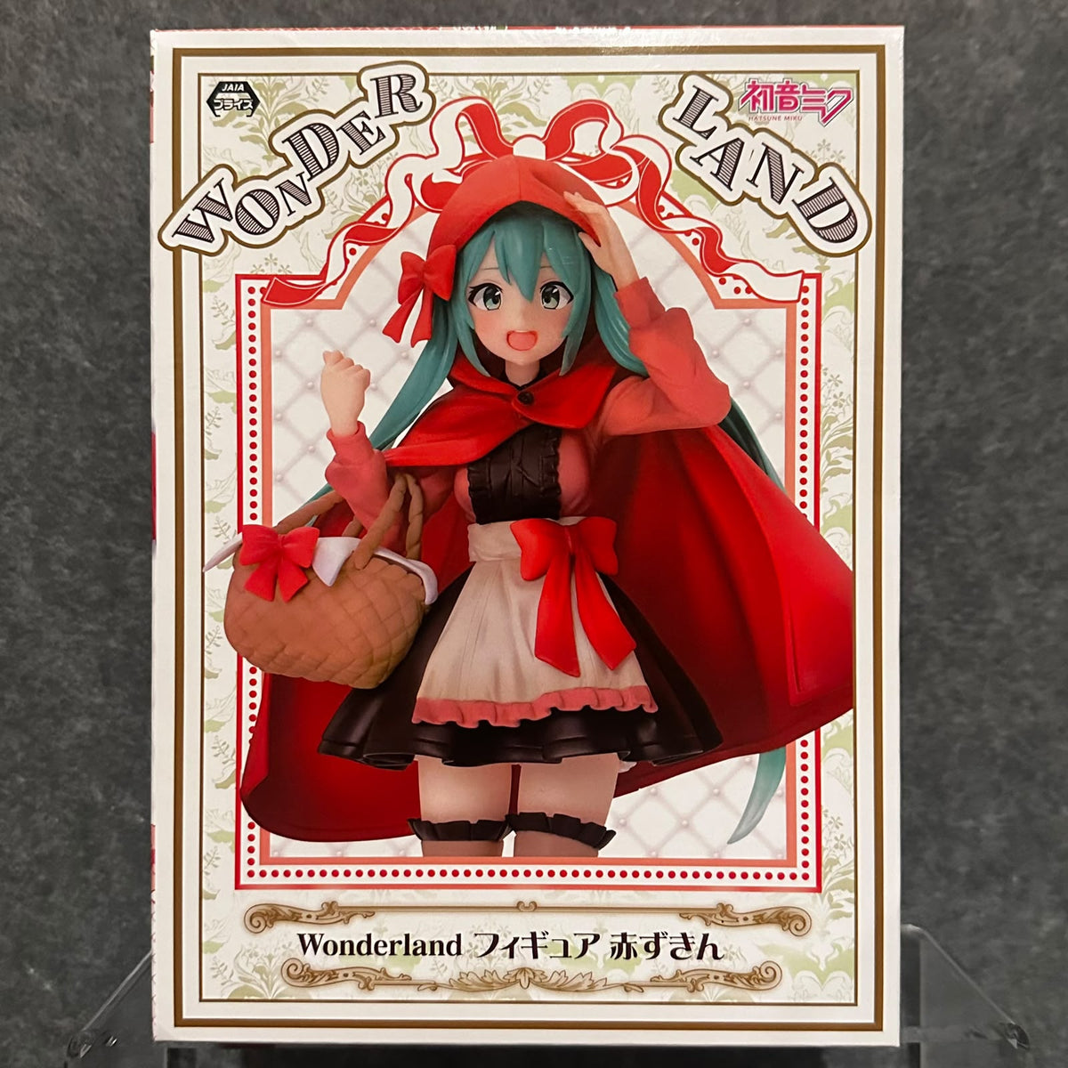 Hatsune Miku Wonderland Figure – Little Red Riding Hood