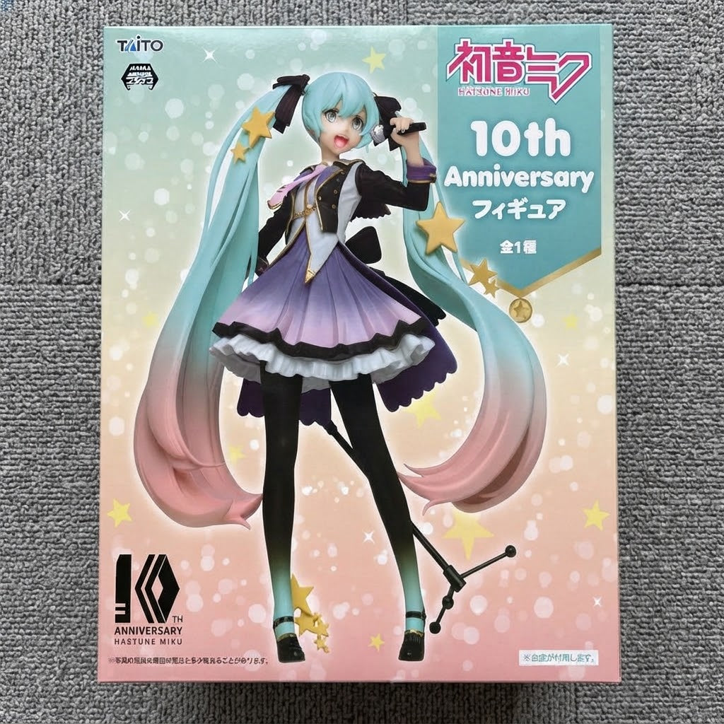 Hatsune Miku 10th Anniversary Figure