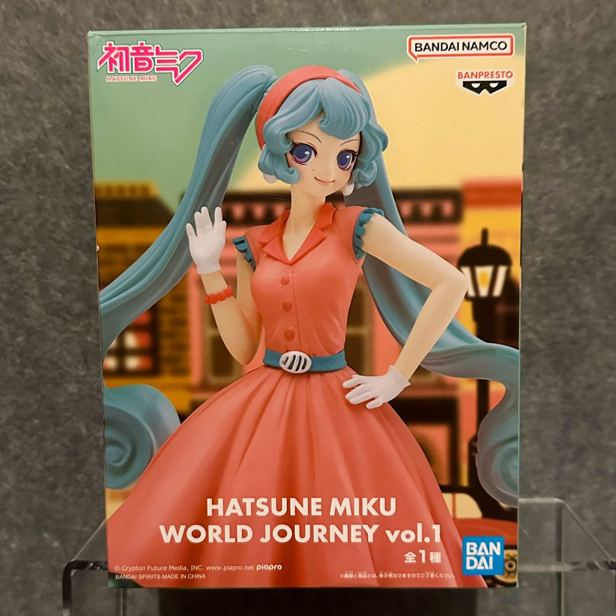 Hatsune Miku World Journey Vol.1 American Retro Figure – Banpresto