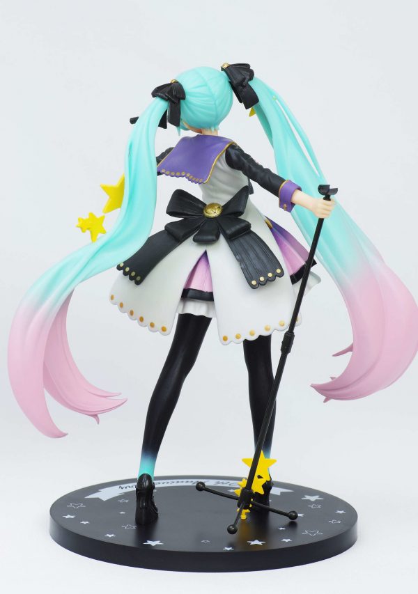 Hatsune Miku 10th Anniversary Figure